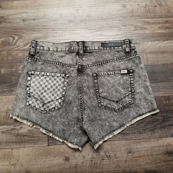 C2 Vans Womens Gray Heather High Waisted Flat Front Denim Cut Off Shorts Size 9 - Picture 3 of 6